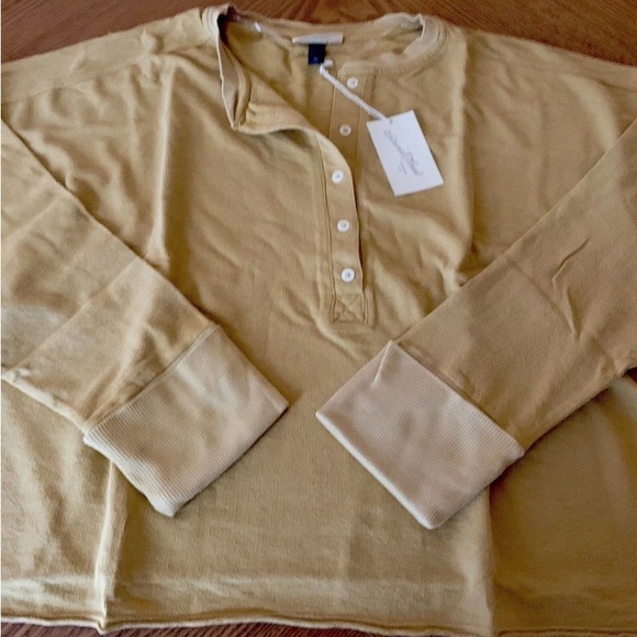 Universal Thread Tan Button-Up Top - Picture 2 of 14